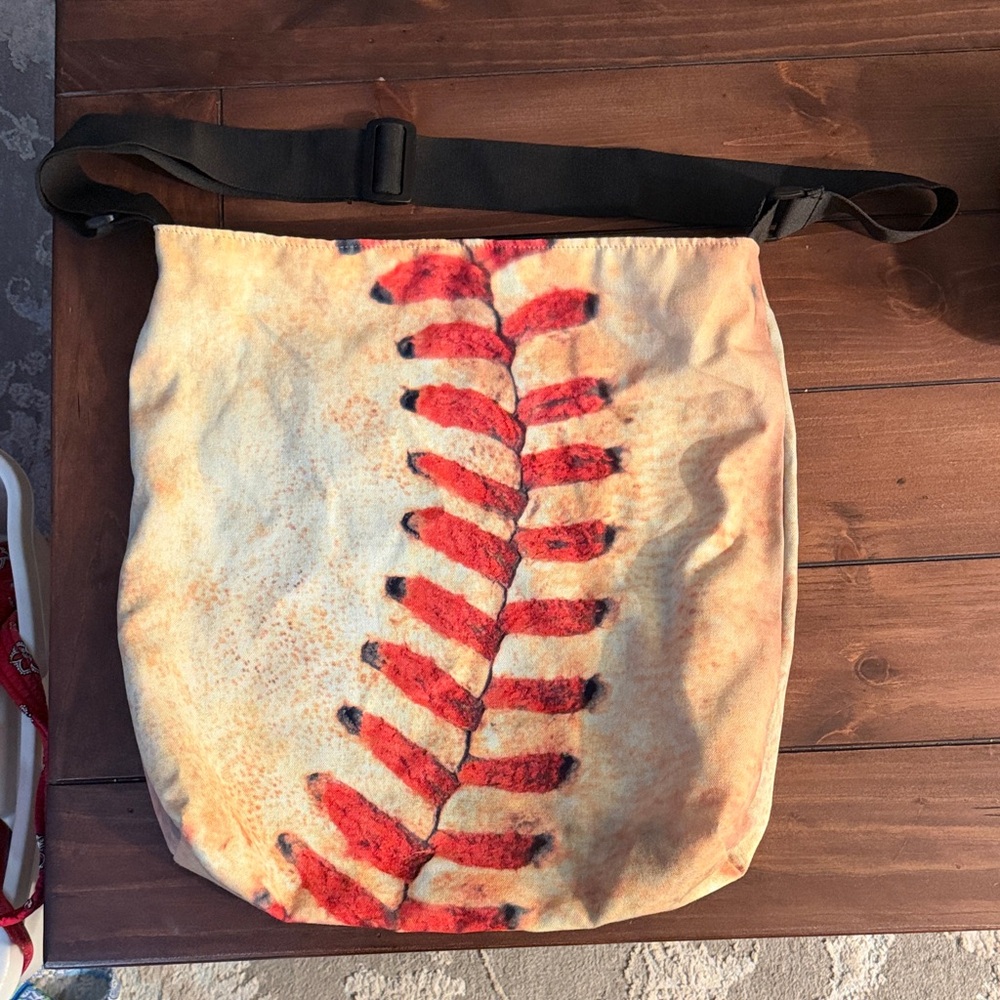 Baseball Stitch Print Shoulder Bag